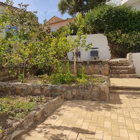 Sur Jardin, Vue *